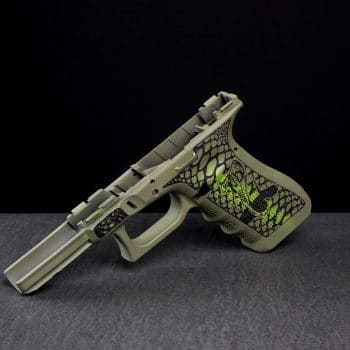 glock-grip-frame-cerakote-laser-two-tone-stippling-cobra-snake-schlange-laserstippling-glock-griffstück-by-verex-tactical